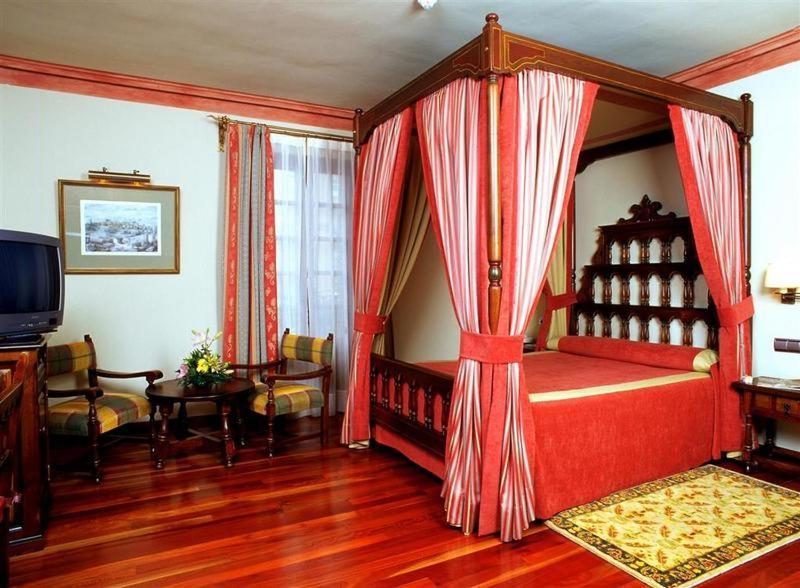 Parador De Calahorra Habitación foto