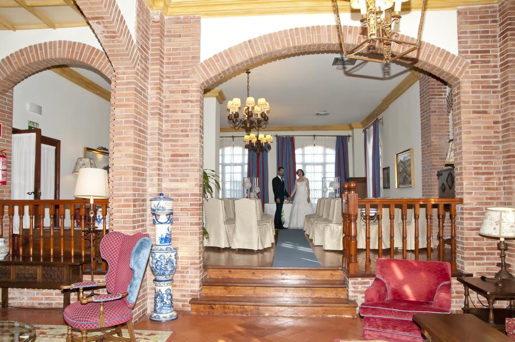 Parador De Calahorra Exterior foto