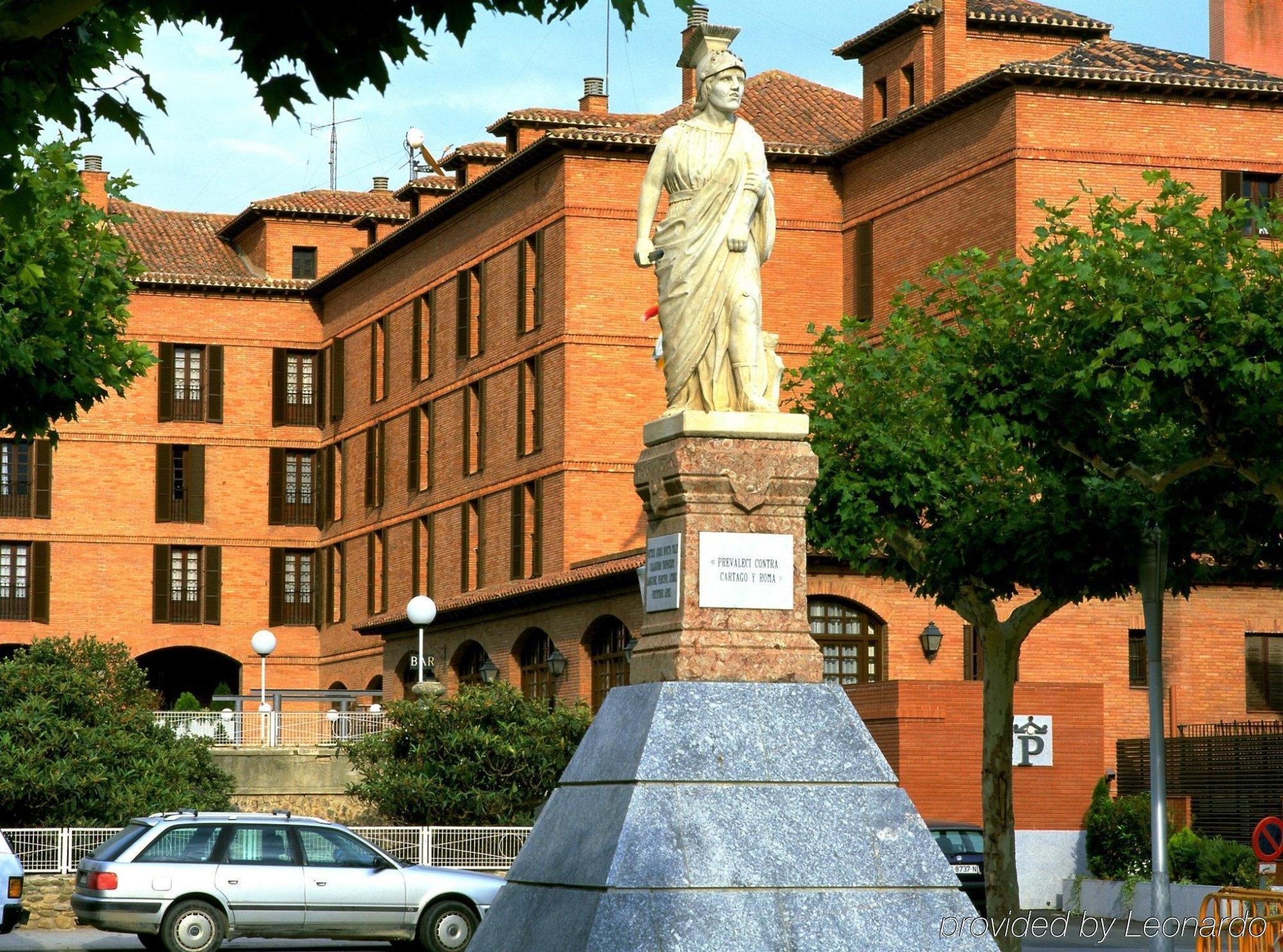 Parador De Calahorra Exterior foto